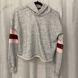 Abercrombie & Fitch cropped hoodie